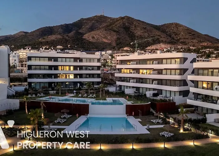 Higueron West Collection- The Sunset Lounge By Hwpc 丰希罗拉