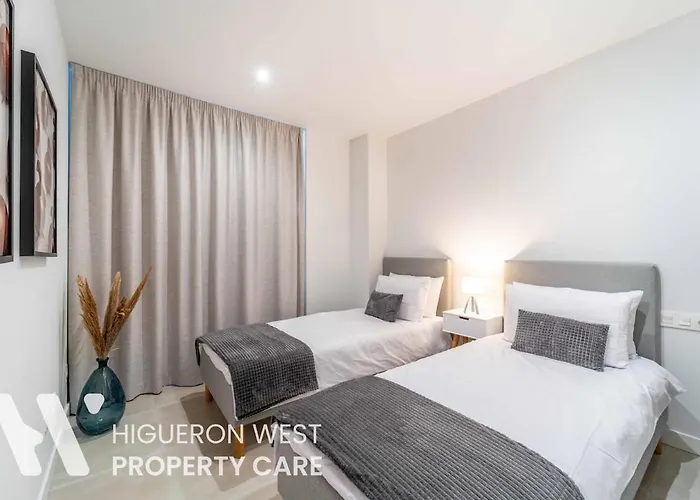 Higueron West Collection- The Sunset Lounge By Hwpc Apartment *