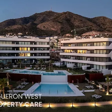 Higueron West Collection- The Sunset Lounge By Hwpc Фуенхірола